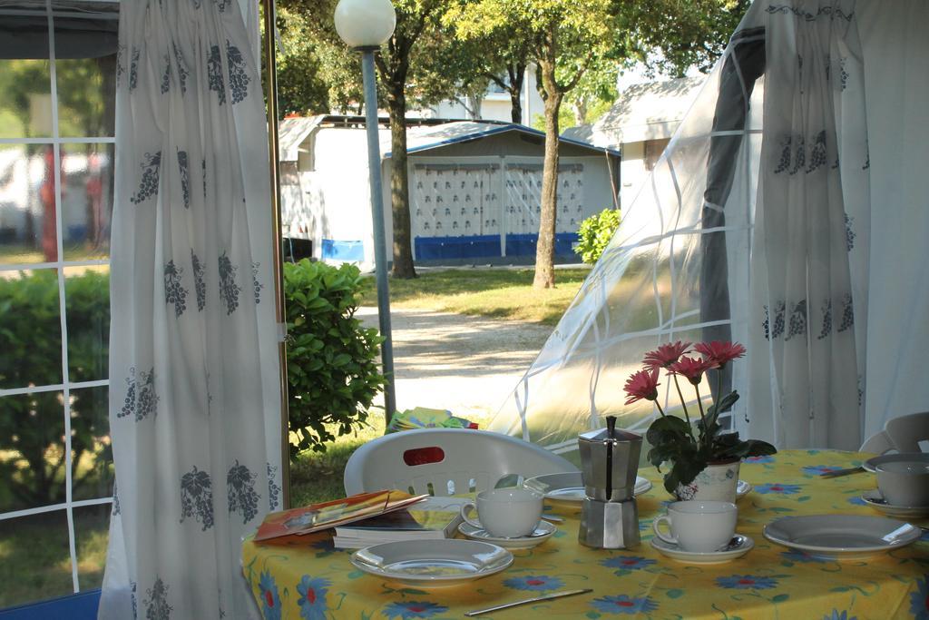 Camping Parco Capraro Лидо ди Йезоло Стая снимка